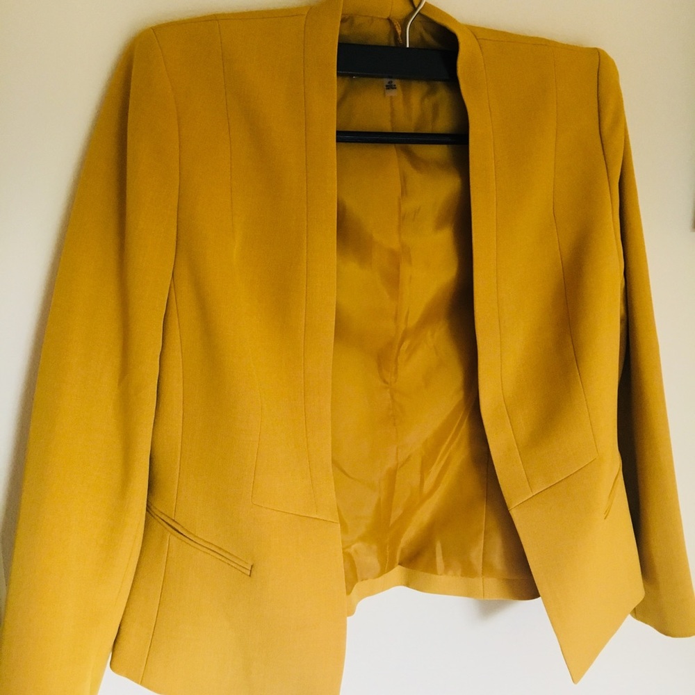New Kasper open Crepe collarless blazer/jacket